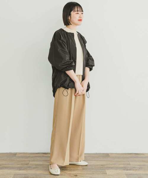 ITEMS URBANRESEARCH（アイテムズ アーバンリサーチ）の「ポケッタブルノーカラーブルゾン（ブルゾン・レディース・キャメル/ブラック・FREE）」の5枚目の写真