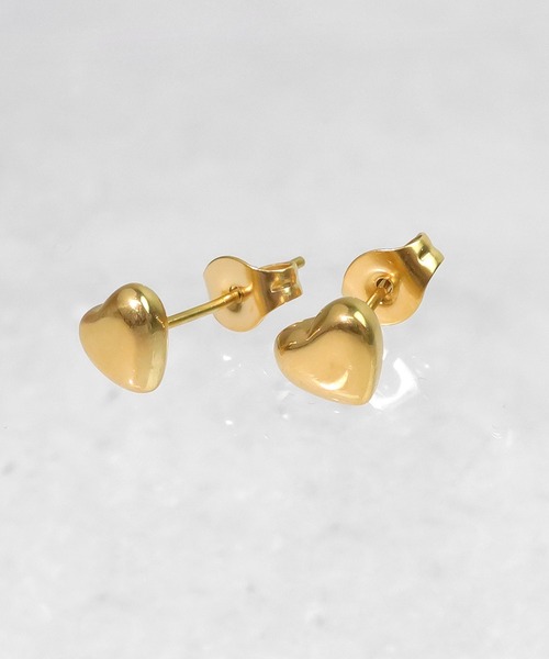 blackdia ocean（ブラックダイヤオーシャン）の「blackdia ocean  ミニハートスタッドピアス（ピアス（両耳用）・レディース・ゴールド/シルバー・FREE）」の2枚目の写真