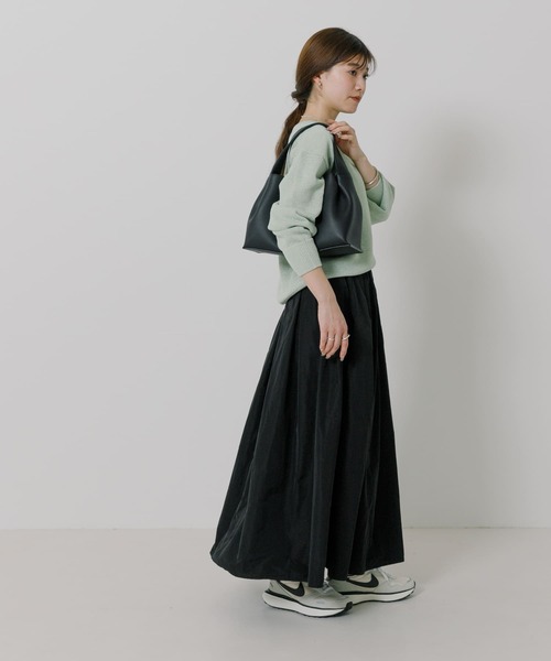 URBAN RESEARCH（アーバンリサーチ）の「ワンハンドルタックバッグ（ハンドバッグ・レディース・ホワイト/ブラック/ベージュ・-）」の6枚目の写真