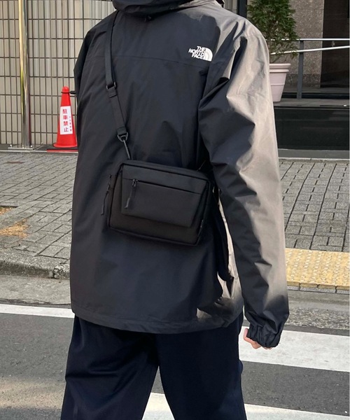 COMMON WARE(コモンウェアー)の「EM:NoiR ノアール Switch shoulder スイッチショルダーバッグ(ショルダーバッグ・レディース・ブラック/ブラック系その他・FREE)」の8枚目の写真