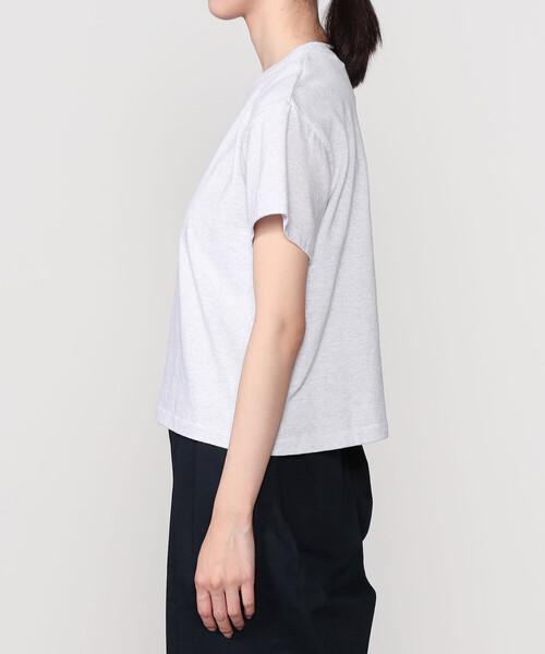Morris & Sons（モリスアンドサンズ）の「MORRIS & SONS | 丸胴吊り天竺 Tシャツ WOMEN（Tシャツ/カットソー・レディース・グレイッシュベージュ/ライトブルー/ピンク系その他/ブラック/ホワイト/オートミール・1）」の13枚目の写真