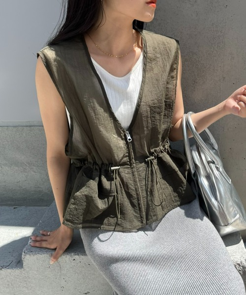 CIAOPANIC TYPY（チャオパニックティピー）の「シアーナイロンフィッシングクロップド丈ベスト（ベスト・レディース・ホワイト/ブラック/ピンク/カーキ・ONE SIZE）」の6枚目の写真