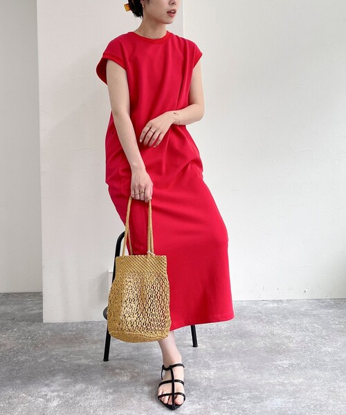 fredy emue（フレディエミュ）の「裏毛 Iラインワンピース（ワンピース・レディース・チャコールグレー/レッド/グレー・38）」の4枚目の写真