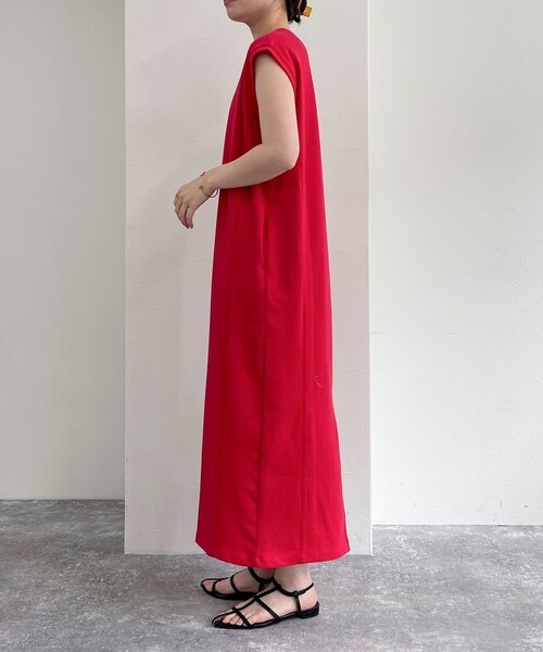 fredy emue（フレディエミュ）の「裏毛 Iラインワンピース（ワンピース・レディース・チャコールグレー/レッド/グレー・38）」の6枚目の写真