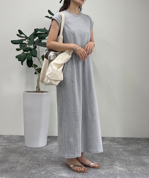 fredy emue（フレディエミュ）の「裏毛 Iラインワンピース（ワンピース・レディース・チャコールグレー/レッド/グレー・38）」の13枚目の写真