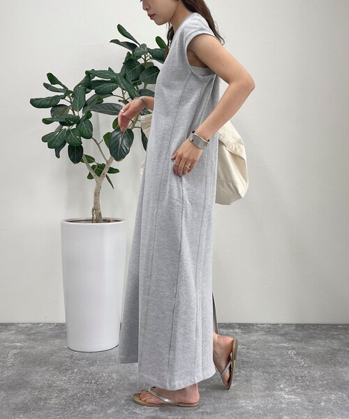 fredy emue（フレディエミュ）の「裏毛 Iラインワンピース（ワンピース・レディース・チャコールグレー/レッド/グレー・38）」の15枚目の写真