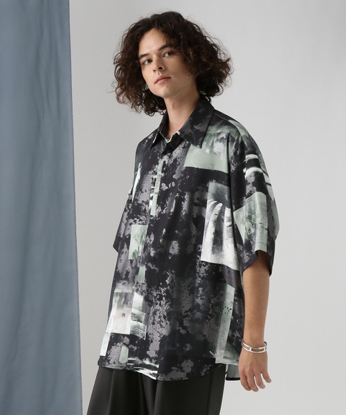 HARE（ハレ）の「グロッシーコラージュプリントシャツ(HARE)（シャツ/ブラウス・メンズ・ホワイト/ブルー/ブラック・FREE）」の18枚目の写真