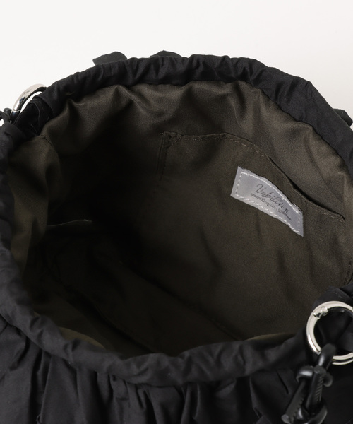 Q（キュー）の「フリルクラッチ（クラッチバッグ・レディース・ベージュ/ブラック・ONE SIZE）」の22枚目の写真