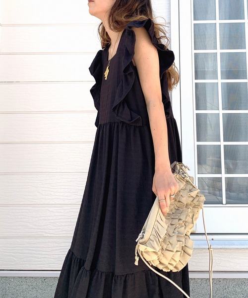 Q（キュー）の「フリルクラッチ（クラッチバッグ・レディース・ベージュ/ブラック・ONE SIZE）」の18枚目の写真