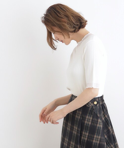grove(グローブ)の「◆シアーフリル5分袖リブニットプルオーバー(ニット/セーター・レディース・ブラック/オフホワイト/ブラック系2・01/02/03/04/05)」の9枚目の写真