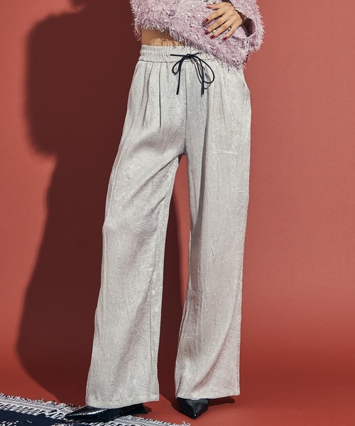 uyu.（ウユ）の「Shiny Washer Easy Pants / シャイニーワッシャーイージーパンツ【uyu./ウユ】（スラックス・レディース・シルバー/シルバー系その他/ブラック・FREE）」の3枚目の写真