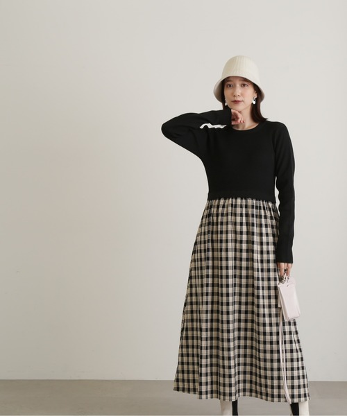 N.（N. Natural Beauty Basic）（エヌエヌナチュラルビューティーベーシック）の「◆◇長袖リブニットドッキングワンピース（ワンピース・レディース・ブラック/グレー・SMALL/MEDIUM）」の4枚目の写真