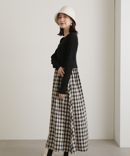 N.（N. Natural Beauty Basic）（エヌエヌナチュラルビューティーベーシック）の「◆◇長袖リブニットドッキングワンピース（ワンピース・レディース・ブラック/グレー・SMALL/MEDIUM）」の9枚目の写真