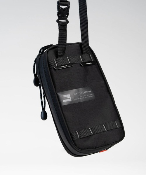 LANDER(ランダ―)の「LANDER / RAMBLER DAYPACK (1L)(ショルダーバッグ・メンズ・ブラック・FREE)」の2枚目の写真
