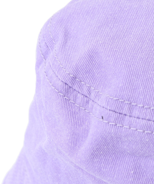 CONVERSE TOKYO（コンバーストウキョウ）の「PIGMENT DYE LOGO BUCKET HAT（ハット・レディース・ピンク/イエロー/パープル/ブラック・SMALL/LARGE）」の8枚目の写真