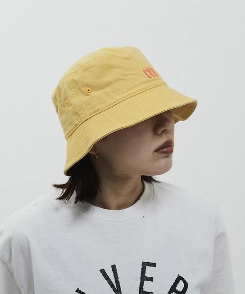 CONVERSE TOKYO（コンバーストウキョウ）の「PIGMENT DYE LOGO BUCKET HAT（ハット・レディース・ピンク/イエロー/パープル/ブラック・SMALL/LARGE）」の13枚目の写真