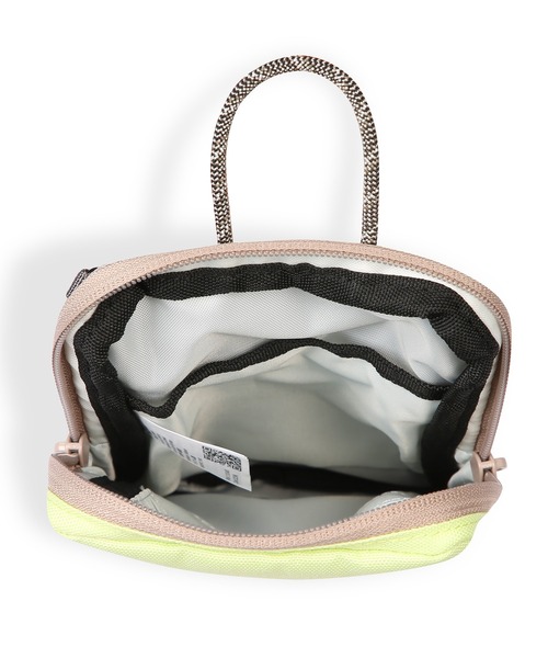 KAVU（カブー）の「KAVU/カブー Essential Case/エッセンシャルケース（ショルダーバッグ・メンズ・A/B・FREE）」の4枚目の写真