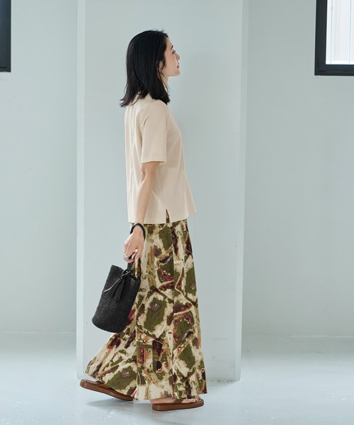 STYLE DELI(スタイルデリ)の「【匠ジョーゼット】スタイリッシュ半袖ブラウス(Tシャツ/カットソー・レディース・ホワイト系その他・SMALL/MEDIUM)」の5枚目の写真
