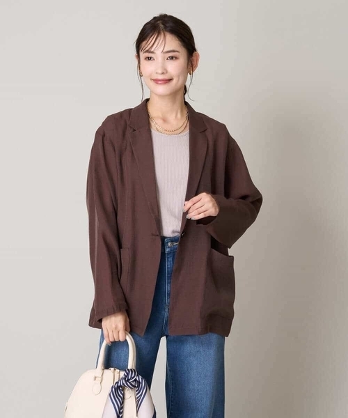 a.v.v（アーヴェヴェ）の「シアージャケット（テーラードジャケット・レディース・ブラック/ブラウン・38/40/42/36/34）」の3枚目の写真