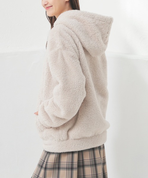 Honeys（ハニーズ）の「【ハニぽか】ボアジップパーカー（パーカー・レディース・アイボリー/グレイッシュブルー/スミクロ/モカ/ベージュ・S/M/L/LL）」の12枚目の写真