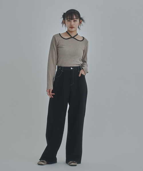bita.(ビタ)の「ジャガードチョーカートップス(Tシャツ/カットソー・レディース・ブラック/グレイッシュベージュ/ブルー・FREE)」の13枚目の写真