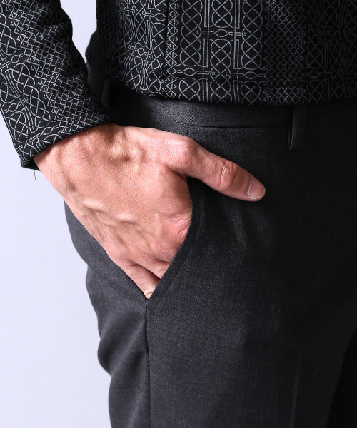 5351 POUR LES HOMMES（ゴーサンゴーイチプールオム）の「ﾅﾁｭﾗﾙｽﾄﾚｯﾁｷﾞｬﾊﾞｽﾘﾑﾃｰﾊﾟｰﾄﾞパンツ（スラックス・メンズ・ブラック/チャコール・2/1/3/4）」の7枚目の写真