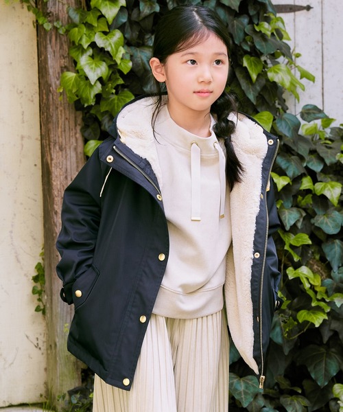 ikka（イッカ）の「【親子コーデ】総裏フェイクファーマンパジャケット（110~160cm）（マウンテンパーカー・キッズ・ローズ/ネイビー・S/M/L/XL/XS）」の5枚目の写真