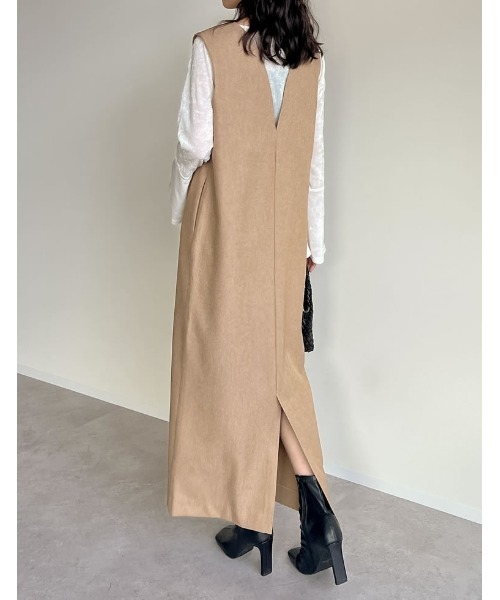 Re:EDIT（リエディ）の「[低身長サイズ有]前後2WAYポケット付き微起毛ツイルVネックジャンパースカート（ジャンパースカート・レディース・ブラック/ベージュ/アイボリー/チャコールグレー・SHORT/MEDIUM/LARGE）」の7枚目の写真