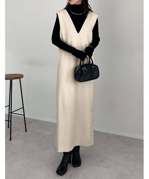 Re:EDIT（リエディ）の「[低身長サイズ有]前後2WAYポケット付き微起毛ツイルVネックジャンパースカート（ジャンパースカート・レディース・ブラック/ベージュ/アイボリー/チャコールグレー・SHORT/MEDIUM/LARGE）」の19枚目の写真