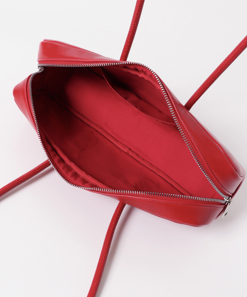 KBF（ケイビーエフ）の「チャーム付きロングショルダーBAG（ショルダーバッグ・レディース・レッド/アイボリー/ブラック・ONE）」の19枚目の写真