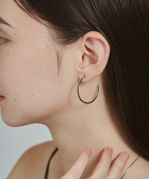 ciite' surgical stainless(シーテサージカルステンレス)の「【 金属アレルギー対応 】 アシンメトリーデザインピアス サージカルステンレス (両耳用)(ピアス(両耳用)・レディース・シルバー/ゴールド・FREE)」の1枚目の写真