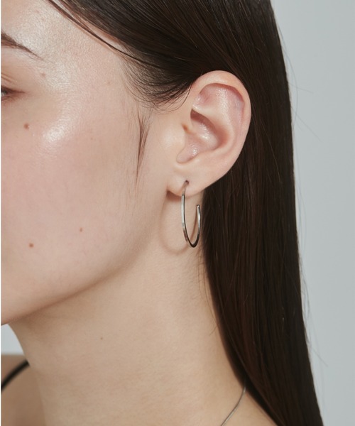 ciite' surgical stainless(シーテサージカルステンレス)の「【 金属アレルギー対応 】 アシンメトリーデザインピアス サージカルステンレス (両耳用)(ピアス(両耳用)・レディース・シルバー/ゴールド・FREE)」の5枚目の写真