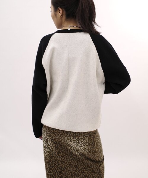 WHO'S WHO gallery（フーズフーギャラリー）の「シャーロットラグランニット（ニット/セーター・レディース・ブラック/チャコールグレー・FREE）」の5枚目の写真