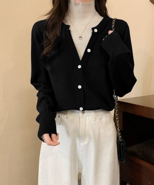 Miniministore(ミニミニストア)の「レイヤード風 ニットトップス ハイネック(ニット/セーター・レディース・ライトベージュ/ブラック・FREE)」の4枚目の写真