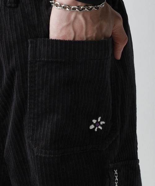 REmastered（リマスタード）の「【REmastered】フラワー刺繍/コーデュロイカーゴ/パラシュートパンツ（カーゴパンツ・メンズ・ブラウン/ブラック・LARGE/MEDIUM/SMALL）」の15枚目の写真