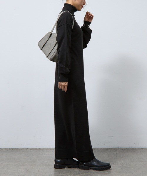 COLONY 2139（コロニートゥーワンスリーナイン）の「タートルニットワンピース（ワンピース・レディース・チャコールグレー/ブラック/ブラウン・FREE）」の6枚目の写真