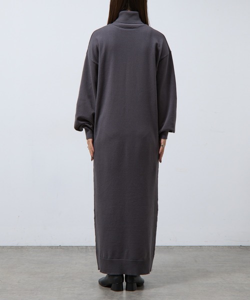 COLONY 2139（コロニートゥーワンスリーナイン）の「タートルニットワンピース（ワンピース・レディース・チャコールグレー/ブラック/ブラウン・FREE）」の14枚目の写真