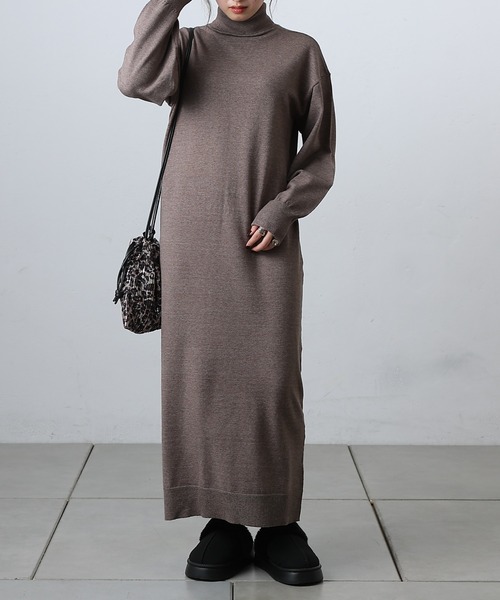 COLONY 2139（コロニートゥーワンスリーナイン）の「タートルニットワンピース（ワンピース・レディース・チャコールグレー/ブラック/ブラウン・FREE）」の20枚目の写真