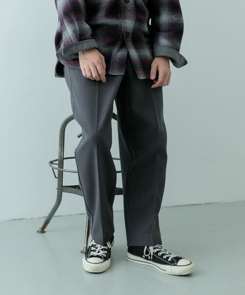 ITEMS URBANRESEARCH（アイテムズ アーバンリサーチ）の「高機能 ジャージーメルトン トラウザー（その他パンツ・メンズ・ブラック/チャコールグレー/ベージュ/ブラウン・MEDIUM/SMALL/LARGE）」の5枚目の写真