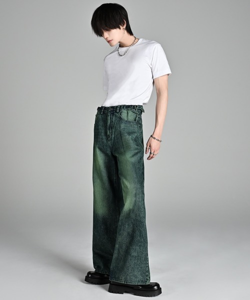 ADRER(アドラー)の「vintage side belt flare denim slacks / ヴィンテージサイドベルトフレアデニムスラックス(デニムパンツ・メンズ・ブルー/ブラック/ブルー系1/ブラック系1/ブルー系2/ブルー系3/グレー・XS/L/M/S)」の10枚目の写真