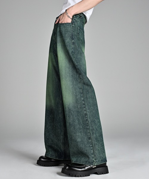 ADRER(アドラー)の「vintage side belt flare denim slacks / ヴィンテージサイドベルトフレアデニムスラックス(デニムパンツ・メンズ・ブルー/ブラック/ブルー系1/ブラック系1/ブルー系2/ブルー系3/グレー・XS/L/M/S)」の11枚目の写真