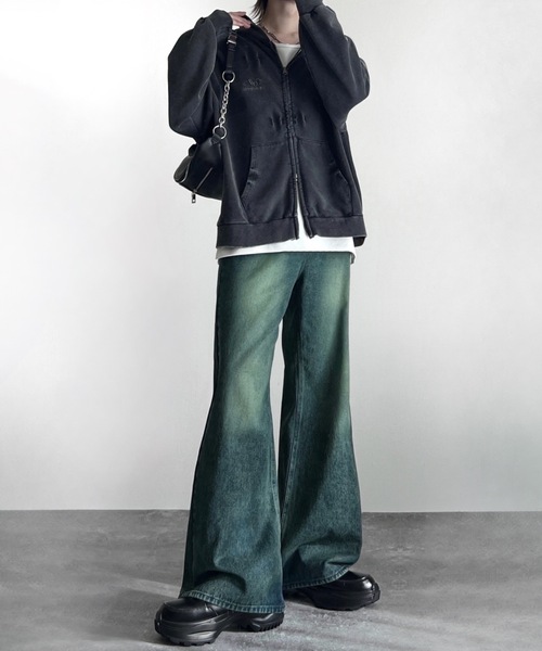 ADRER(アドラー)の「vintage side belt flare denim slacks / ヴィンテージサイドベルトフレアデニムスラックス(デニムパンツ・メンズ・ブルー/ブラック/ブルー系1/ブラック系1/ブルー系2/ブルー系3/グレー・XS/L/M/S)」の15枚目の写真