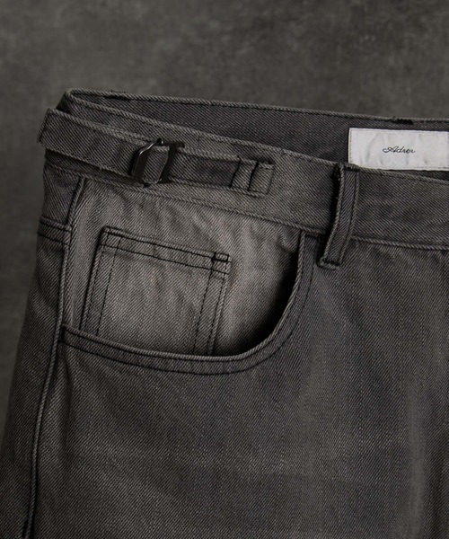 ADRER(アドラー)の「vintage side belt flare denim slacks / ヴィンテージサイドベルトフレアデニムスラックス(デニムパンツ・メンズ・ブルー/ブラック/ブルー系1/ブラック系1/ブルー系2/ブルー系3/グレー・XS/L/M/S)」の20枚目の写真