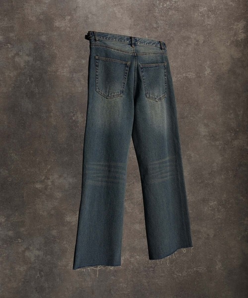 ADRER（アドラー）の「vintage side belt flare denim slacks / ヴィンテージサイドベルトフレアデニムスラックス（デニムパンツ・メンズ・ブルー/ブラック/ブルー系1/ブラック系1/ブルー系2/ブルー系3/グレー・XS/L/M/S）」の18枚目の写真