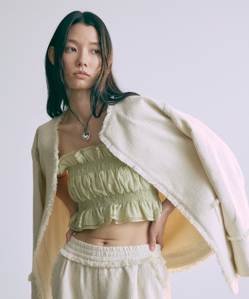 EN NEUME(エンノイム)の「Smocked Bustier(シャツ/ブラウス・レディース・ライトグリーン/オレンジ/ベージュ・FREE)」の3枚目の写真
