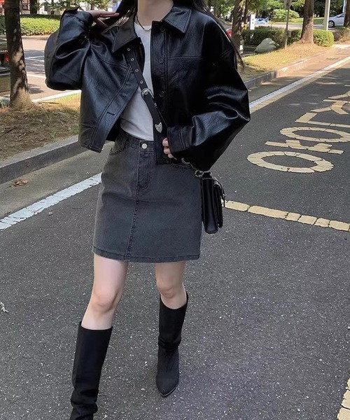 Dita Muaj.(ディータムアージュ)の「ショートレザー ジャケット(ライダースジャケット・レディース・ブラック/テラコッタ・FREE)」の5枚目の写真