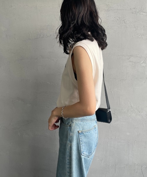 FRED PERRY（フレッドペリー）の「[FRED PERRY/フレッドペリー] ツインティップライン ノースリーブポロシャツ（ポロシャツ・レディース・アイボリー/ブラック・10）」の8枚目の写真
