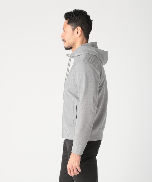 MEN'S BIGI（メンズビギ）の「カラミストレッチフードパーカー（パーカー・メンズ・ネイビー/ホワイト系その他・02/03/01）」の19枚目の写真