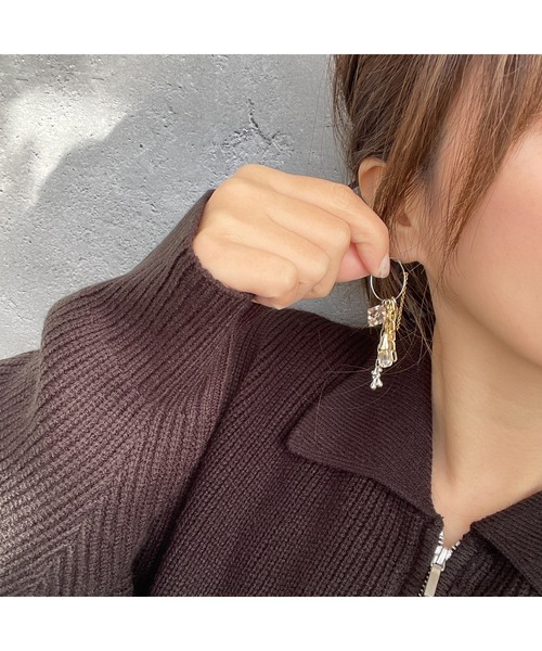 tone(トーン)の「【musk】チェーンミックスのフープピアス(MA)(ピアス(両耳用)・レディース・ゴールド・FREE)」の4枚目の写真