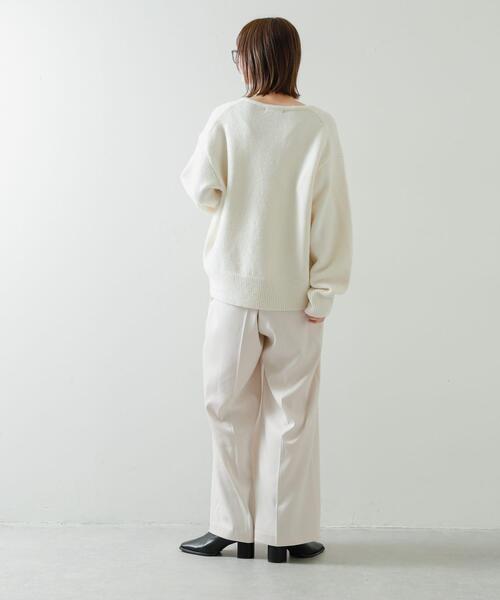 SENSE OF PLACE by URBAN RESEARCH（センスオブプレイスバイアーバンリサーチ）の「キーネックコクーンスリーブセーター（ニット/セーター・レディース・ブラック/ライトブルー/オフホワイト/グレー・ONE）」の10枚目の写真